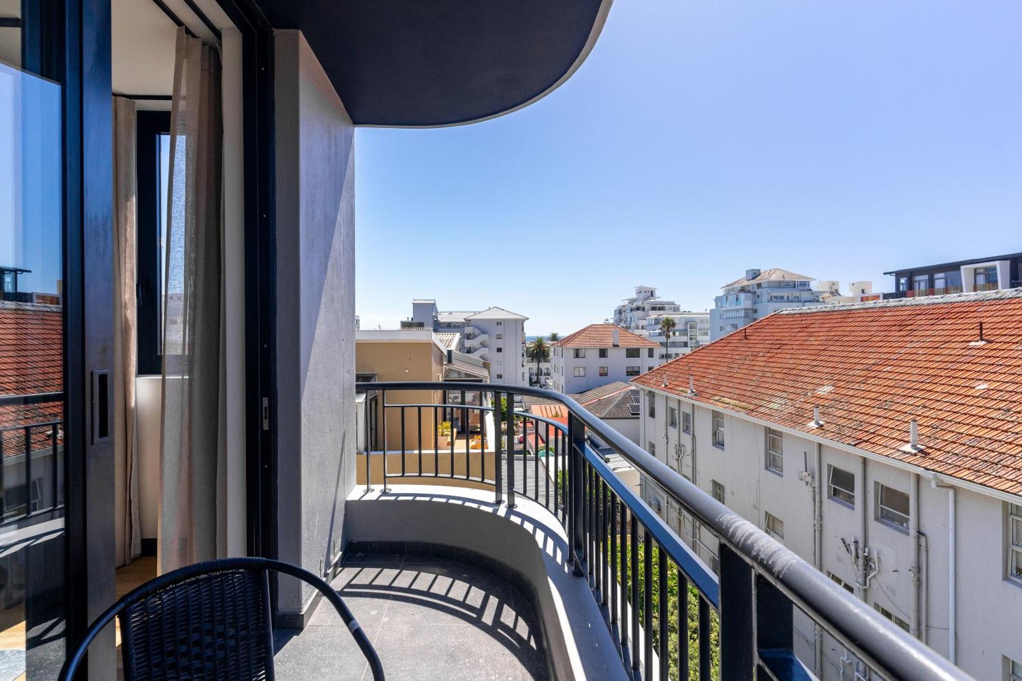 403 Marvol On Hall Apartment Cape Town